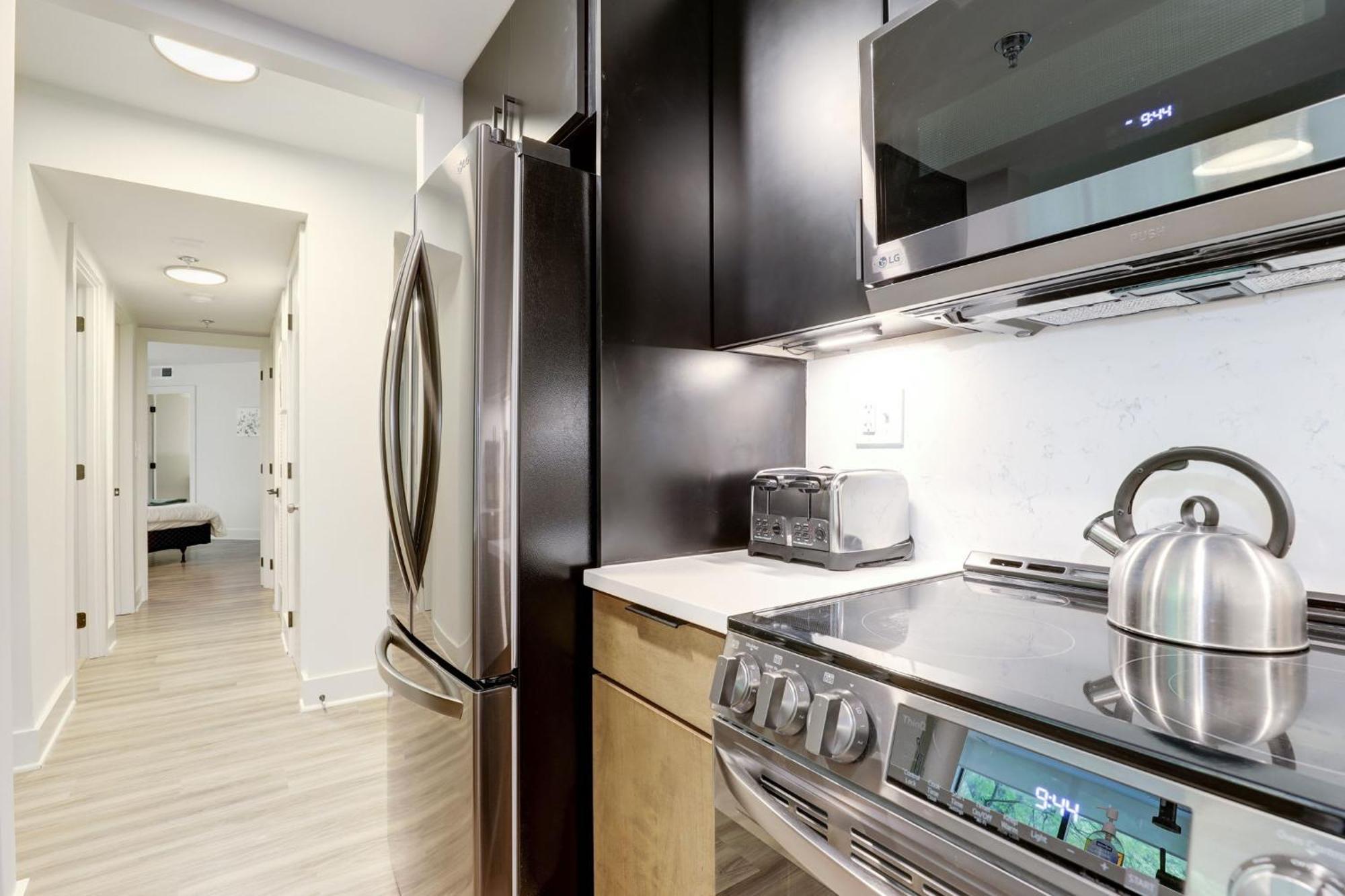 2Br Executive Apartment With Spacious Layout Arlington Buitenkant foto