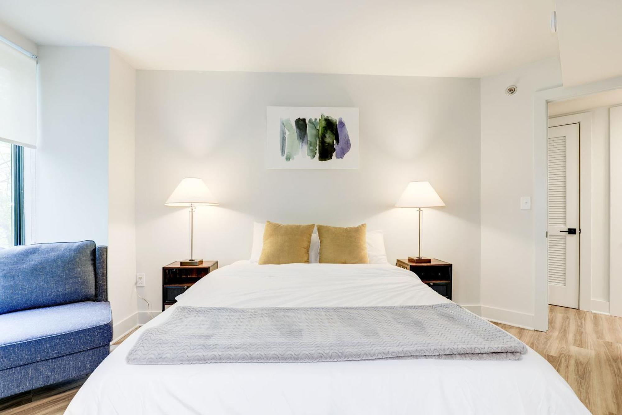 2Br Executive Apartment With Spacious Layout Arlington Buitenkant foto